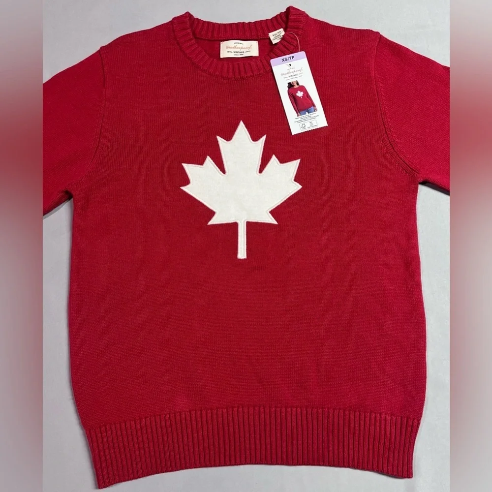 Canada Flag Graphic Long Sleeve Knit Sweater NWT - Picture 2 of 8
